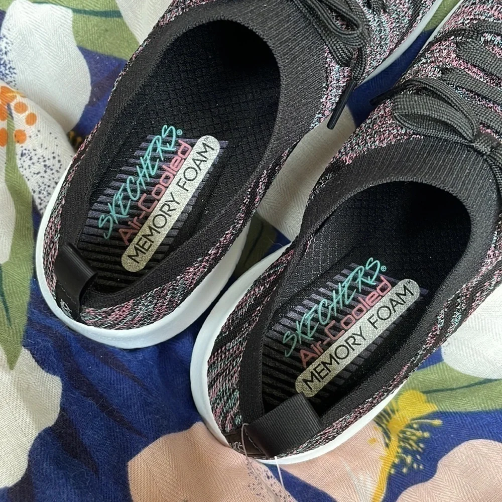 Brand New Skechers Air-Cooled Memory Foam Slip On Black Stretch Sneakers